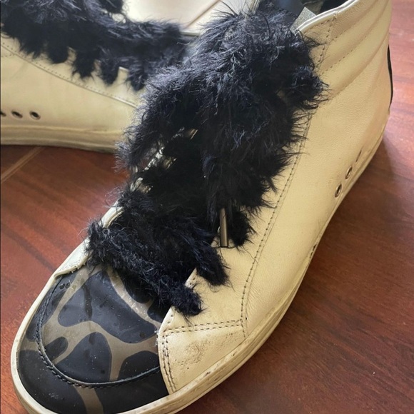 Authentic P448 super cute! Only worn a handful of times. Size 37 - Picture 4 of 4